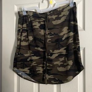 Camo Strech Skirt